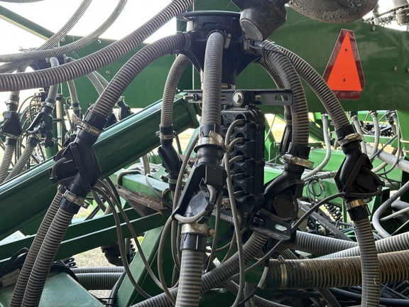 2008 John Deere 1890 Air Seeder