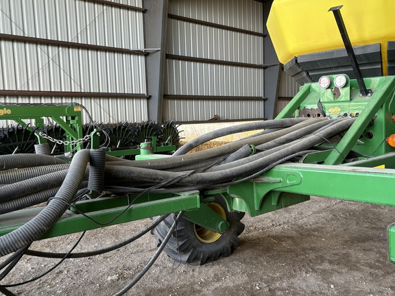 2008 John Deere 1890 Air Seeder