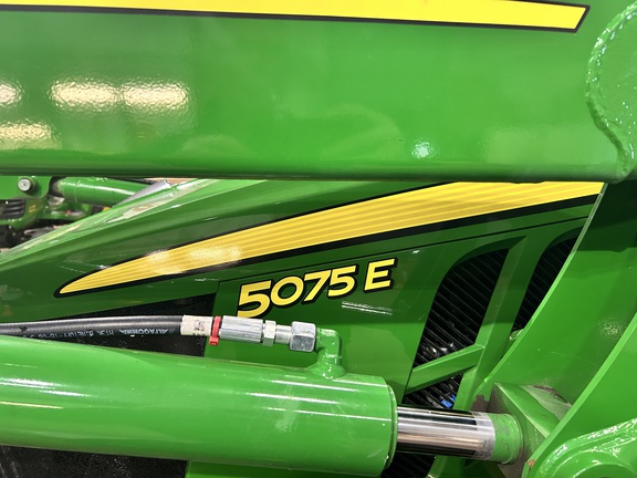 2023 John Deere 5075E Tractor