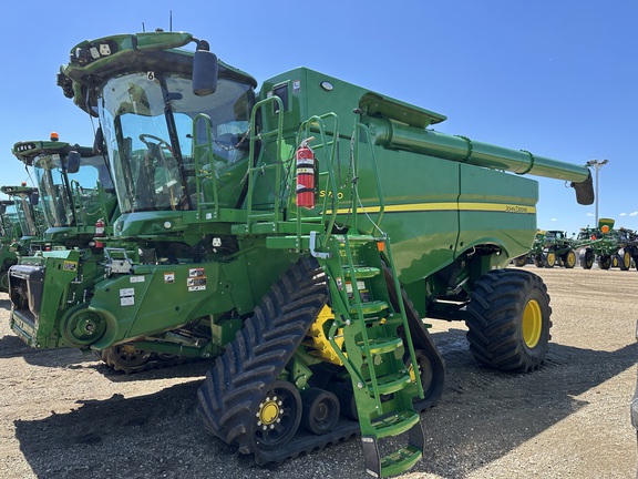 2024 John Deere S780 Combine