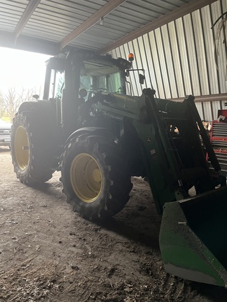 2020 John Deere 6120M Tractor