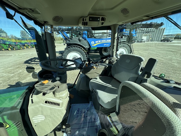 2016 John Deere 6130R Tractor