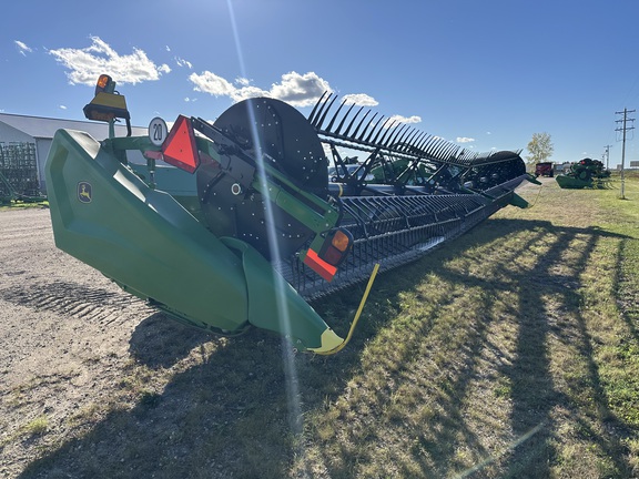 2024 John Deere HD40F Header Combine