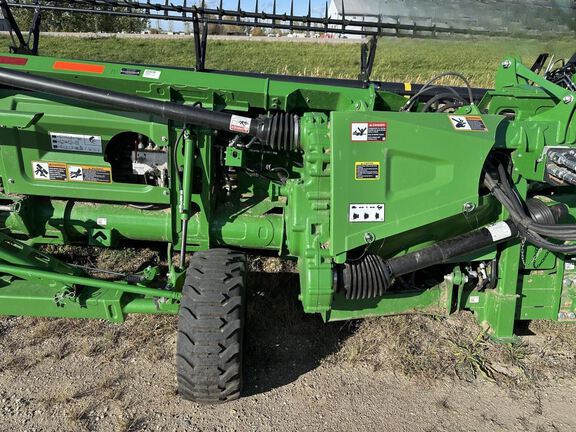 2024 John Deere HD40F Header Combine