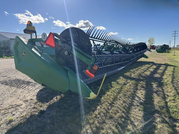 2024 John Deere HD40F Header Combine