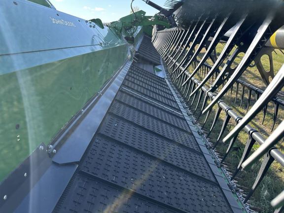 2024 John Deere HD40F Header Combine