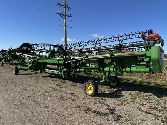2024 John Deere HD40F Header Combine