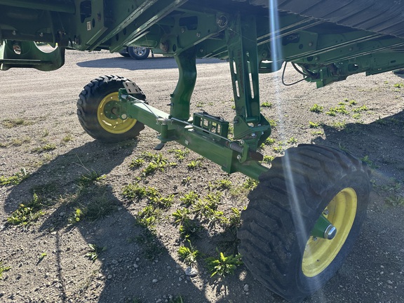 2024 John Deere HD40F Header Combine