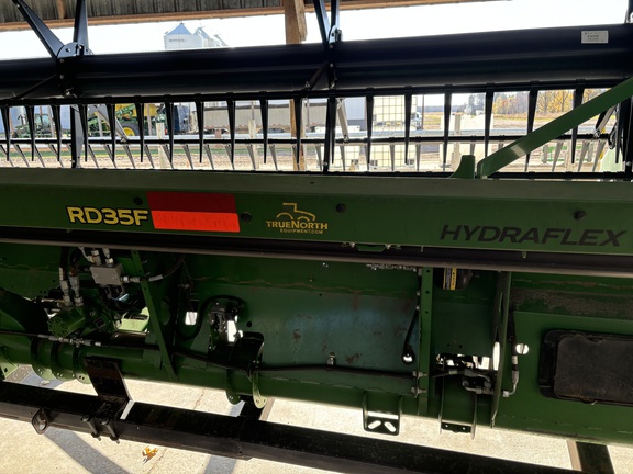 2023 John Deere RD35F Header Combine
