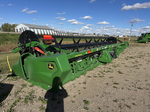 2023 John Deere RD35F Header Combine