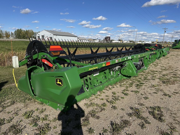 2023 John Deere RD35F Header Combine
