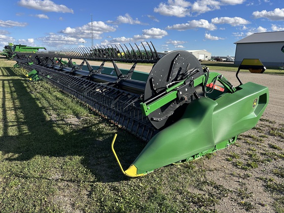 2023 John Deere RD35F Header Combine