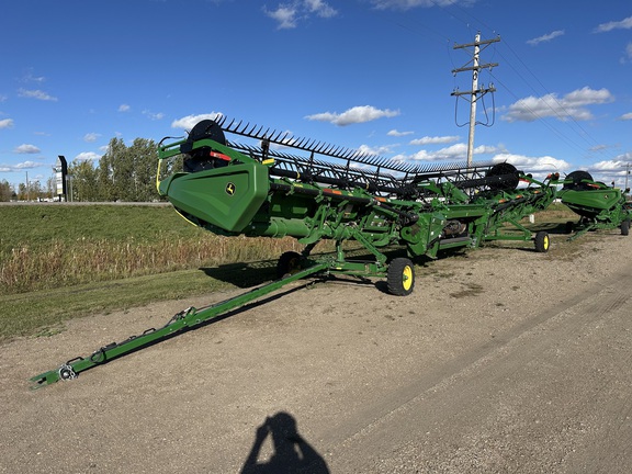 2022 John Deere HD45F Header Combine