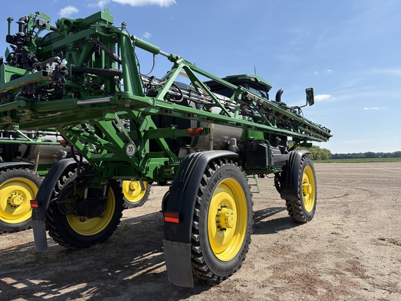 2023 John Deere 410R Sprayer/High Clearance