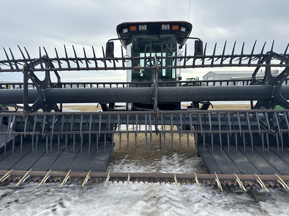 2001 MacDon 9250 Windrower
