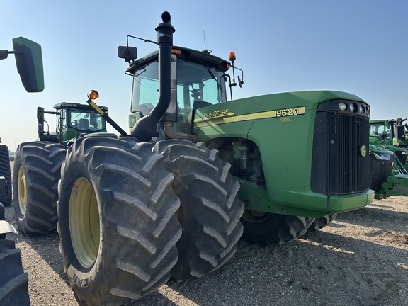 2006 John Deere 9620 Tractor 4WD