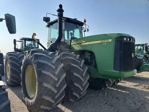 2006 John Deere 9620 Tractor 4WD