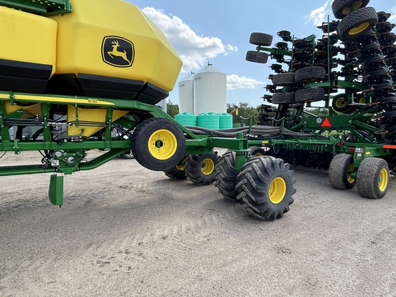 2024 John Deere N560 Air Seeder