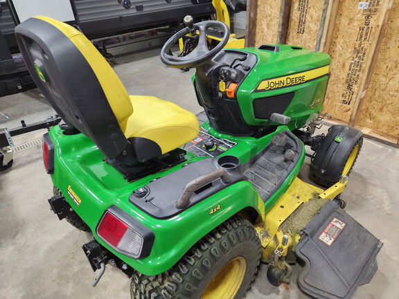 2017 John Deere X738 Garden Tractor