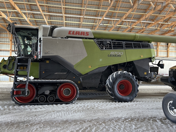 2021 CLAAS 8700TT Combine