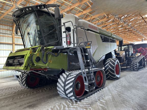 2021 CLAAS 8700TT Combine