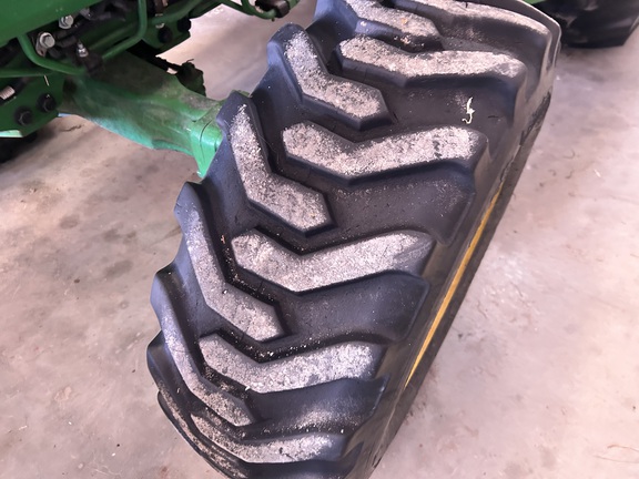 2018 John Deere 4052R Tractor Compact