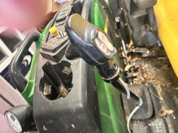 2018 John Deere 4052R Tractor Compact