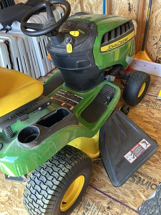 2017 John Deere D110 Garden Tractor