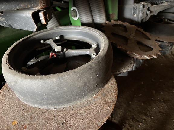 2013 John Deere 1890 Air Seeder