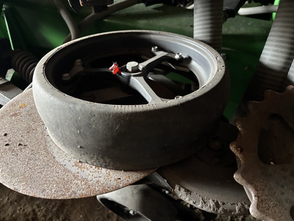 2013 John Deere 1890 Air Seeder