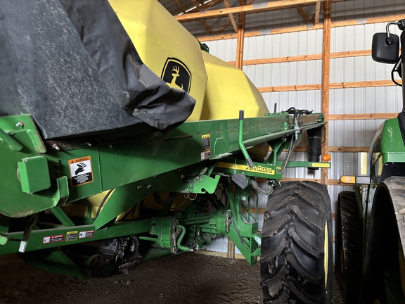 2013 John Deere 1890 Air Seeder