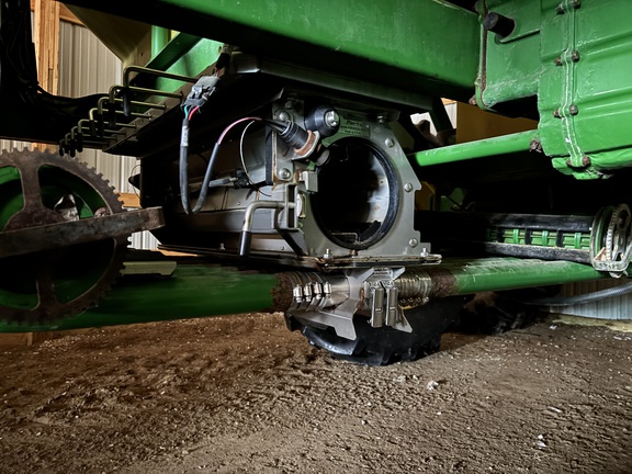 2013 John Deere 1890 Air Seeder
