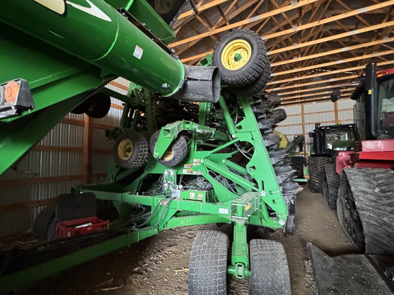 2013 John Deere 1890 Air Seeder
