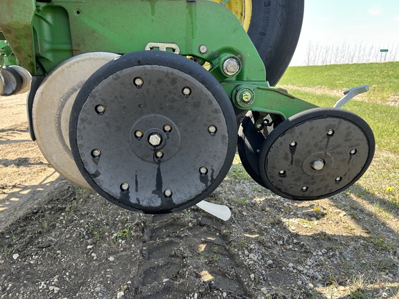 2007 John Deere 1770NT CCS Planter