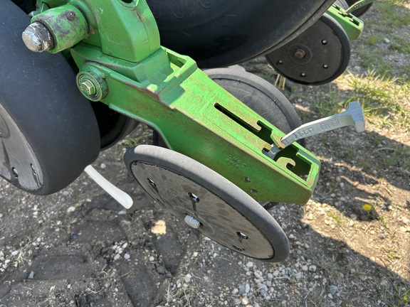 2007 John Deere 1770NT CCS Planter