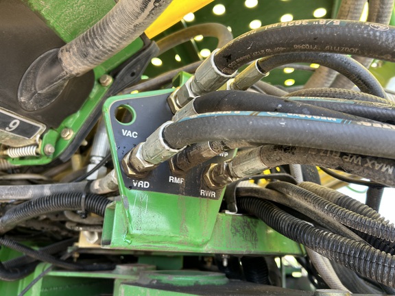 2007 John Deere 1770NT CCS Planter