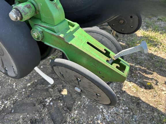 2007 John Deere 1770NT Planter