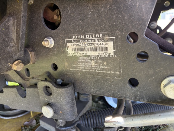 2012 John Deere X724 Garden Tractor