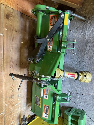 2012 John Deere X724 Garden Tractor