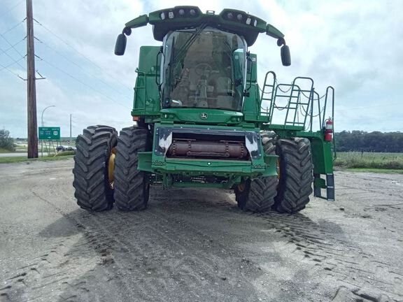 2022 John Deere S780 Combine