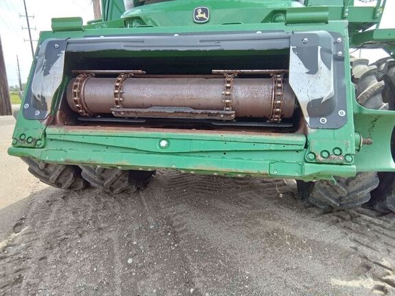 2022 John Deere S780 Combine