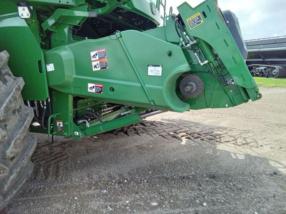 2022 John Deere S780 Combine