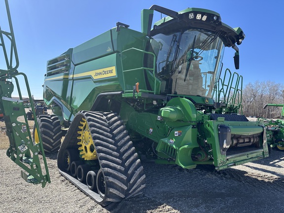 2023 John Deere X9 1100 Combine
