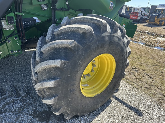 2023 John Deere X9 1100 Combine