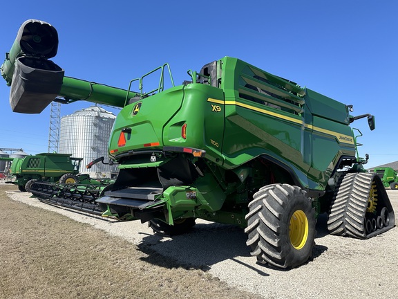 2023 John Deere X9 1100 Combine
