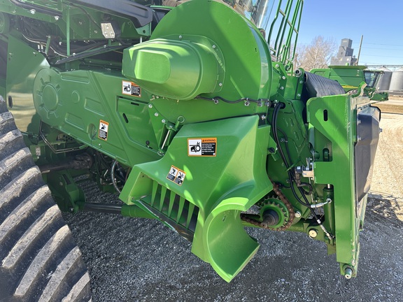 2023 John Deere X9 1100 Combine