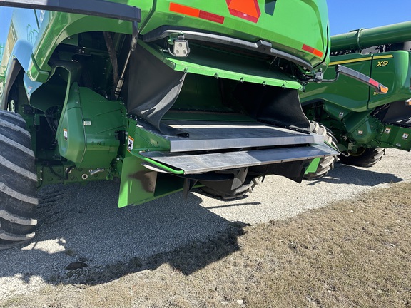 2023 John Deere X9 1100 Combine