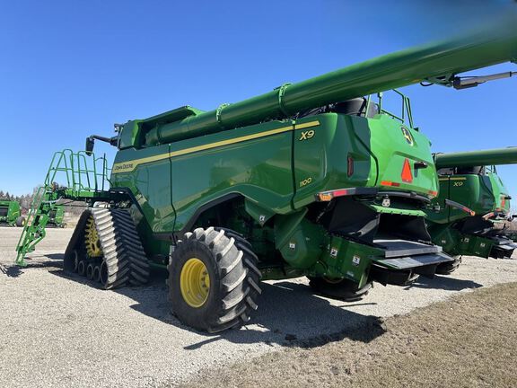 2023 John Deere X9 1100 Combine