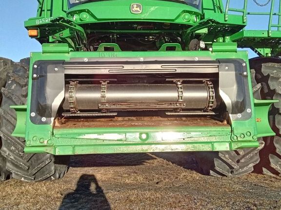 2023 John Deere S780 Combine