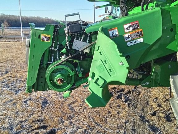 2023 John Deere S780 Combine